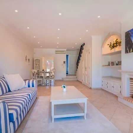 Oceans 8 Duplex Villa *
