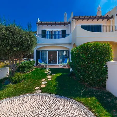 Oceans 8 Duplex