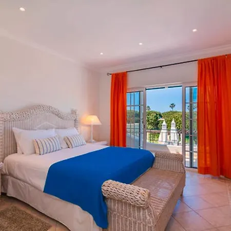 Oceans 8 Duplex Almancil